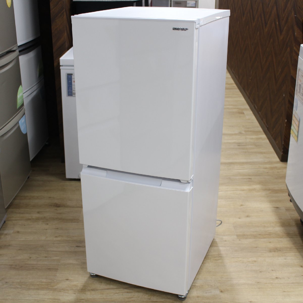 東京都大田区にて シャープ ノンフロン冷凍冷蔵庫 SJ-D15HJ-W 2022年製 を出張買取させて頂きました。