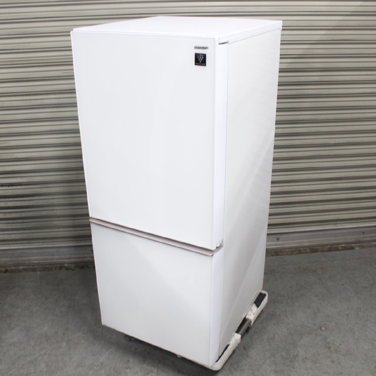 東京都渋谷区にて シャープ 冷蔵庫 SJ-GD14E-W 2018年製 を出張買取させて頂きました。