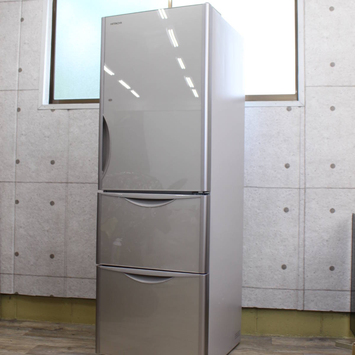日立 3ドア 冷凍冷蔵庫 375L R-S3800HV XT 2018年