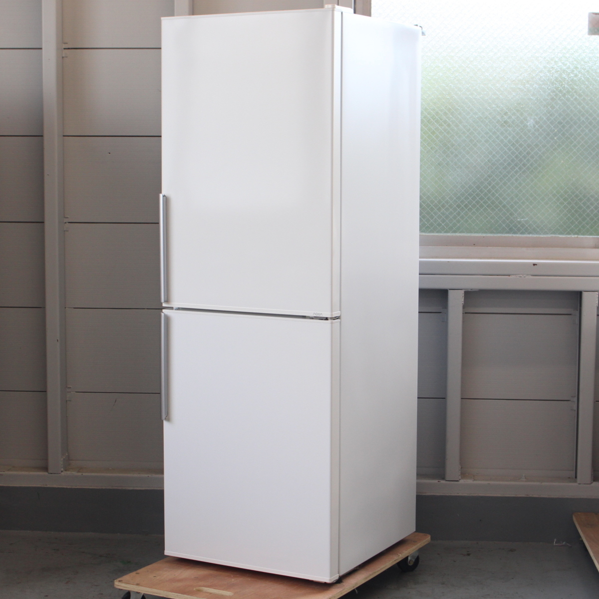 アクア ノンフロン冷凍冷蔵庫 AQR-D28E(W) 275L 2016年製 2ドア