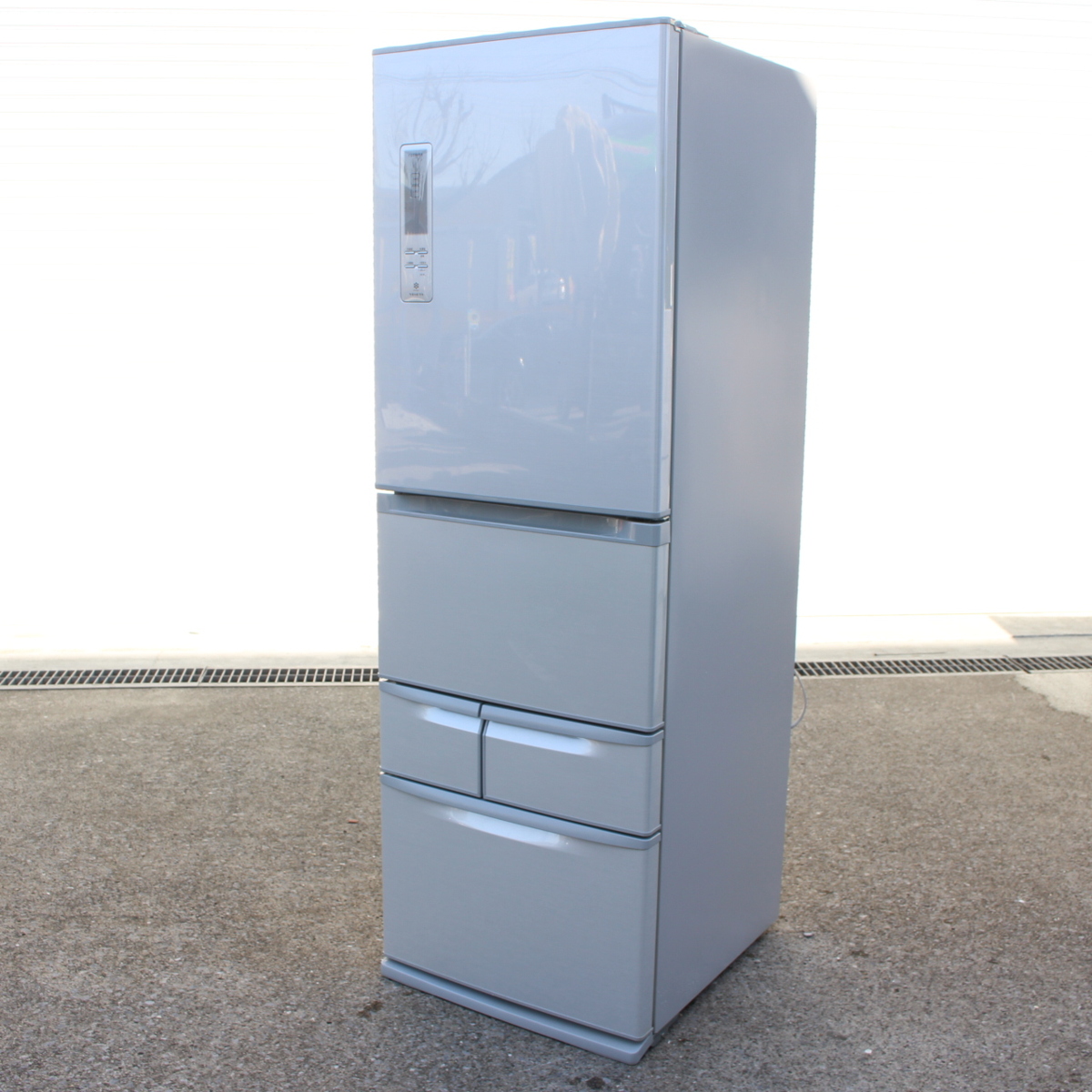 東芝 ノンフロン冷凍冷蔵庫 GR-E43G シルバー 427L 5ドア 2012年製