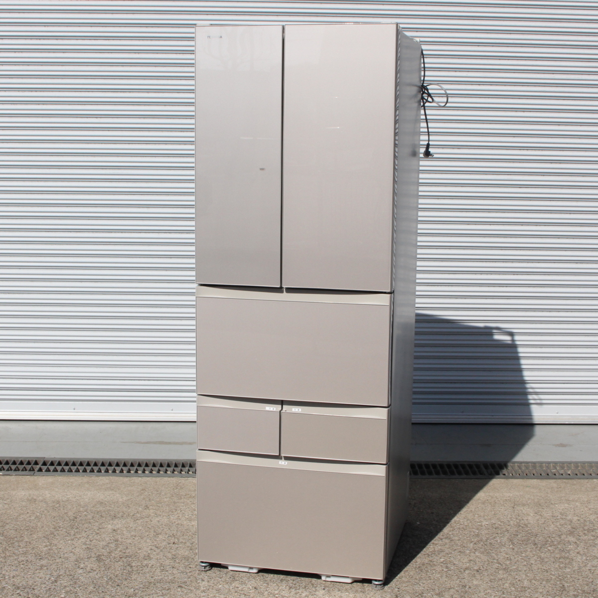 東芝 ノンフロン冷凍冷蔵庫 GR-R510FH(EC) 6ドア サテンゴールド 509L 2019年製