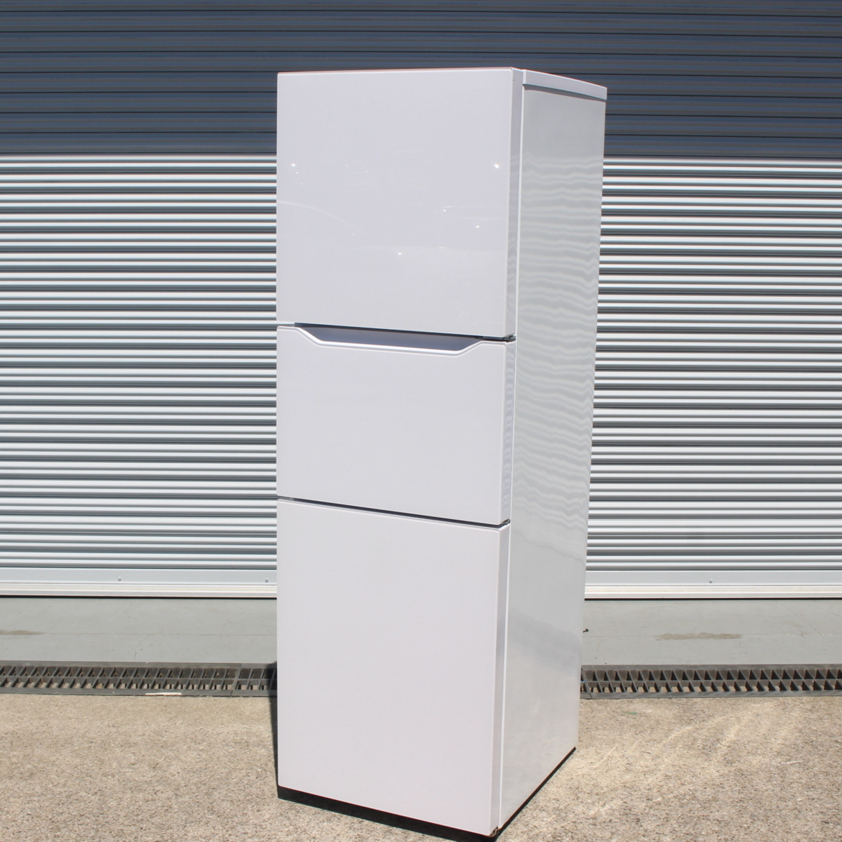 ツインバード ノンフロン冷凍冷蔵庫 HR-E919 199L 3ドア  2018年製