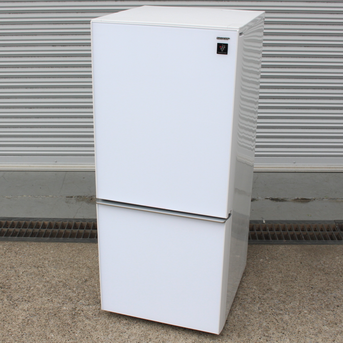 シャープ SJ-GD14C ノンフロン冷凍冷蔵庫 2ドア 17年製 プラズマクラスター 137L