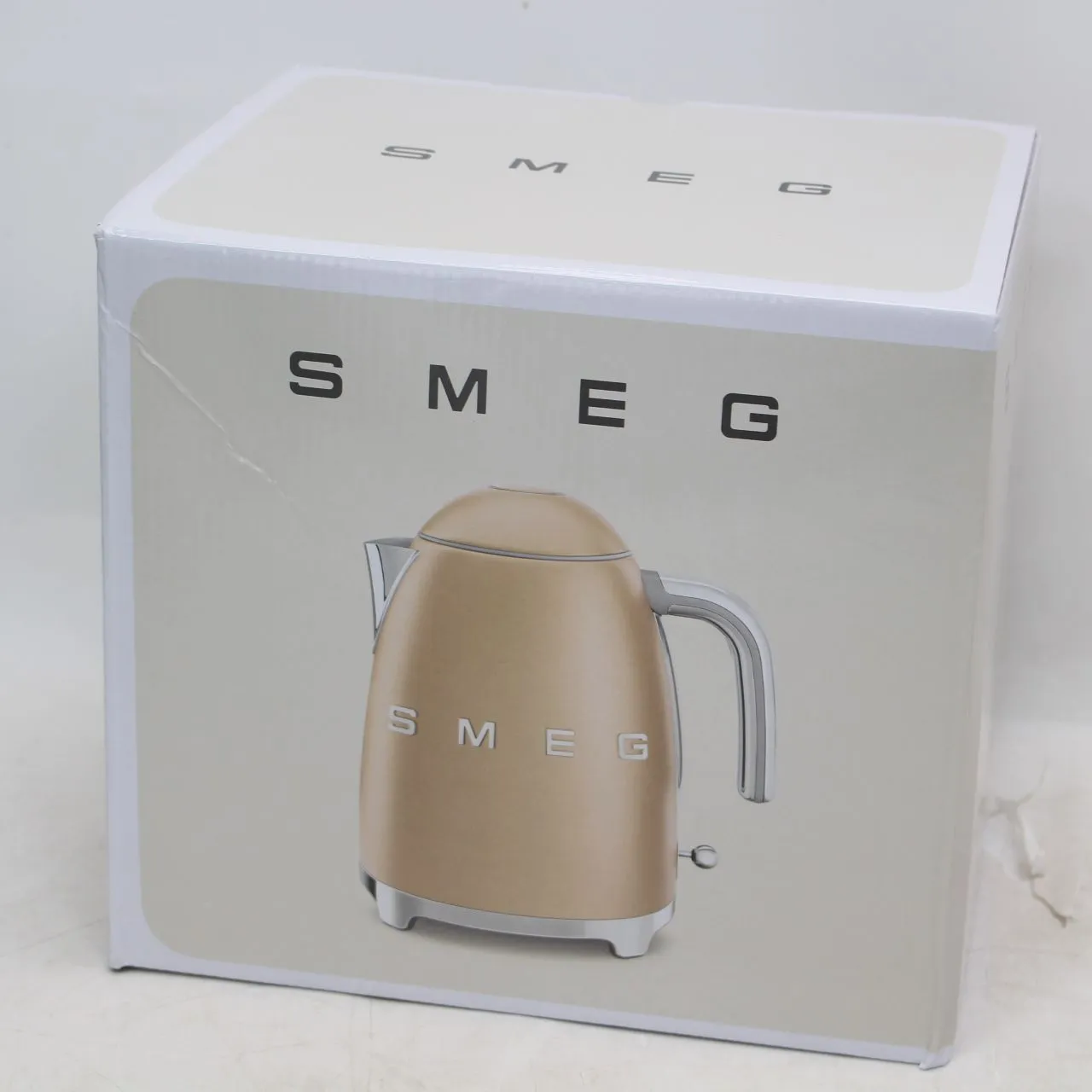 東京都江戸川区にて smeg 電気ケトル SMEG KLF03CHMJP  を出張買取させて頂きました。