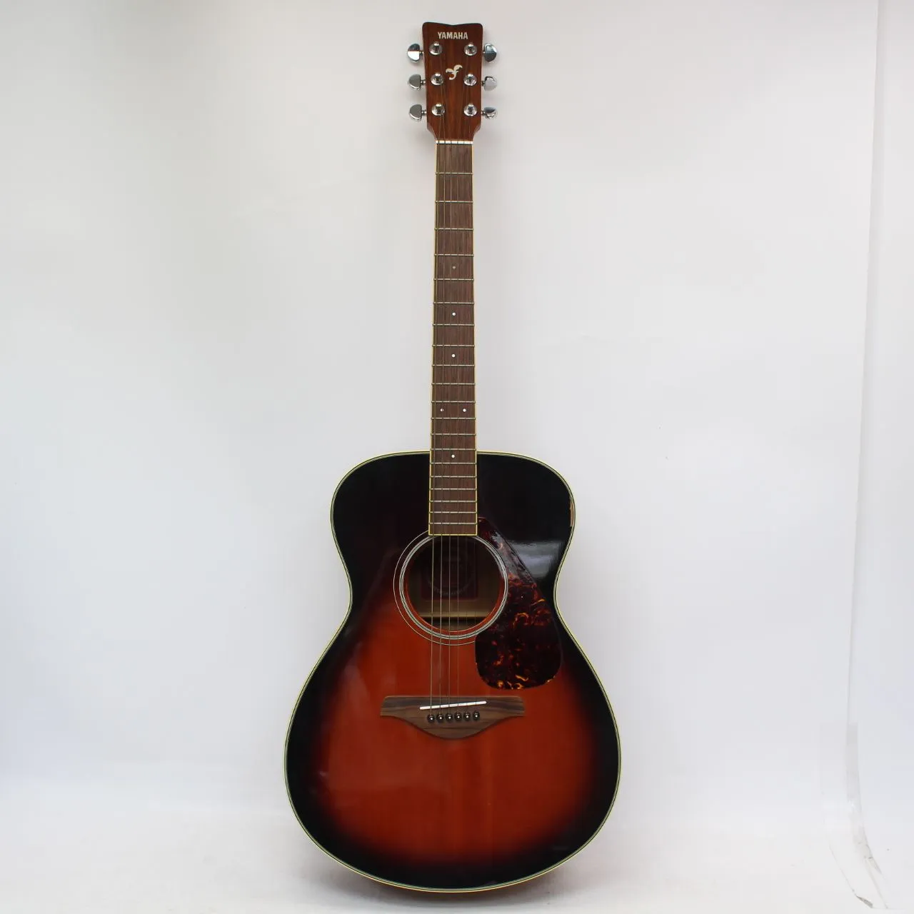 神奈川県横浜市鶴見区にて ヤマハ アコースティックギター FS720S  を出張買取させて頂きました。