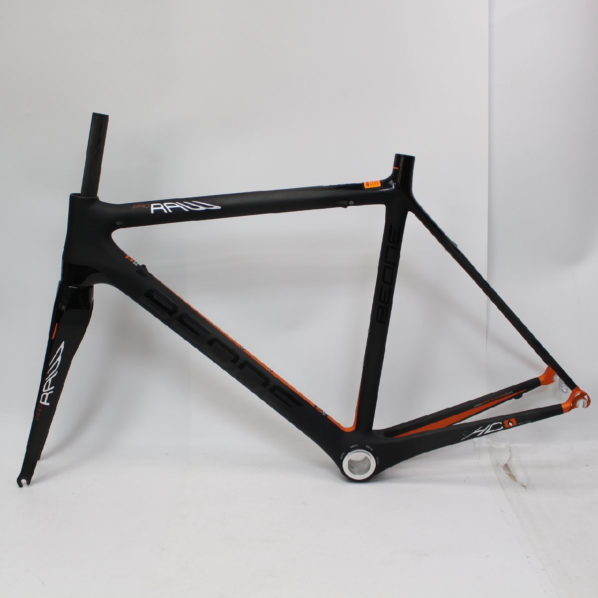 埼玉県狭山市にて ビーワン カーボン フレーム RAW PRO CARBON  を出張買取させて頂きました。