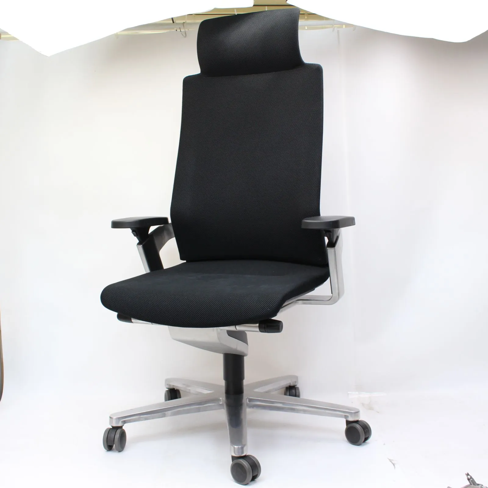 神奈川県川崎市多摩区にて ウィルクハーン ONチェア 175/7H ハイバック オフィスチェア  を出張買取させて頂きました。