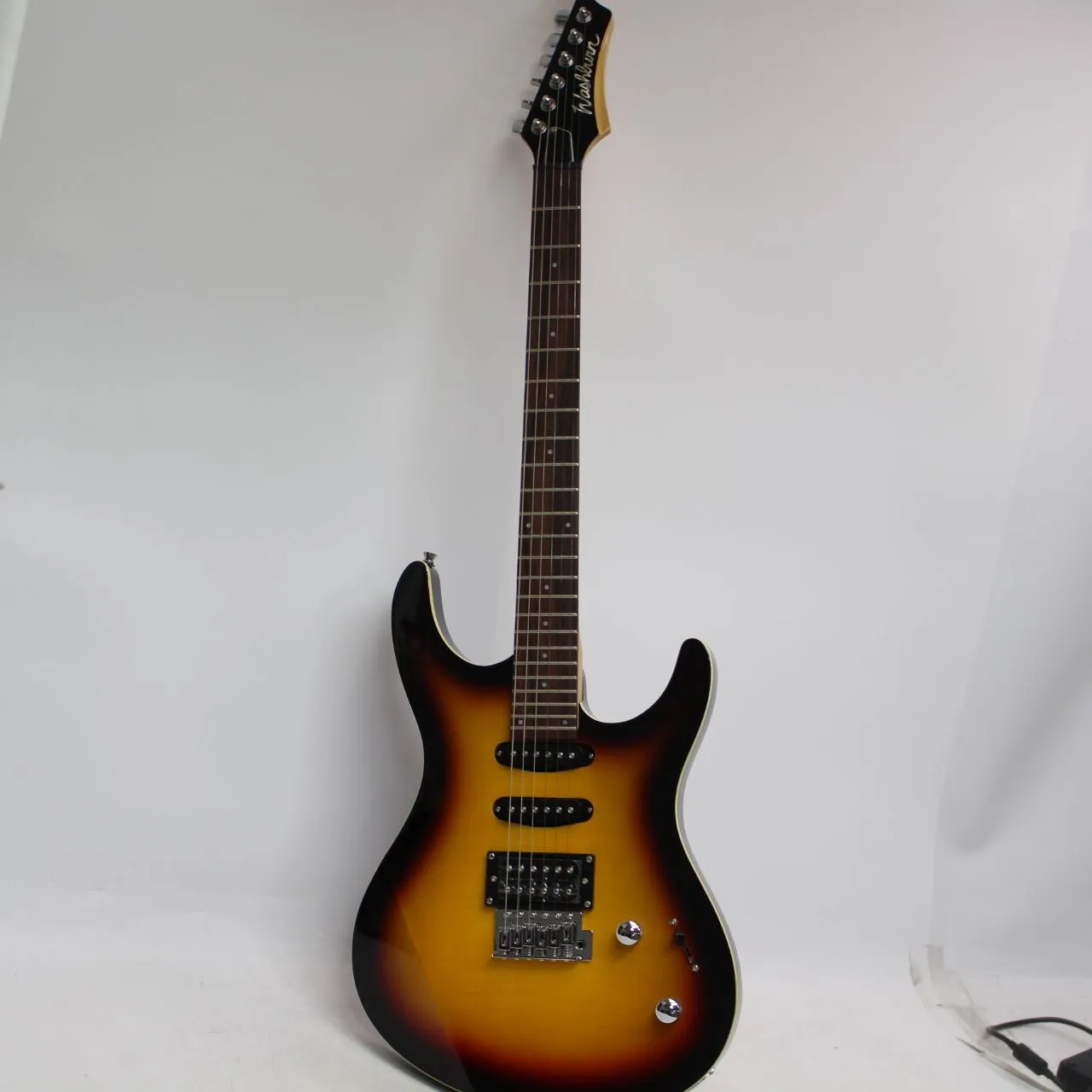 神奈川県横浜市都筑区にて Washburn（ワッシュバーン） エレキギター RX-10 VSB  を出張買取させて頂きました。
