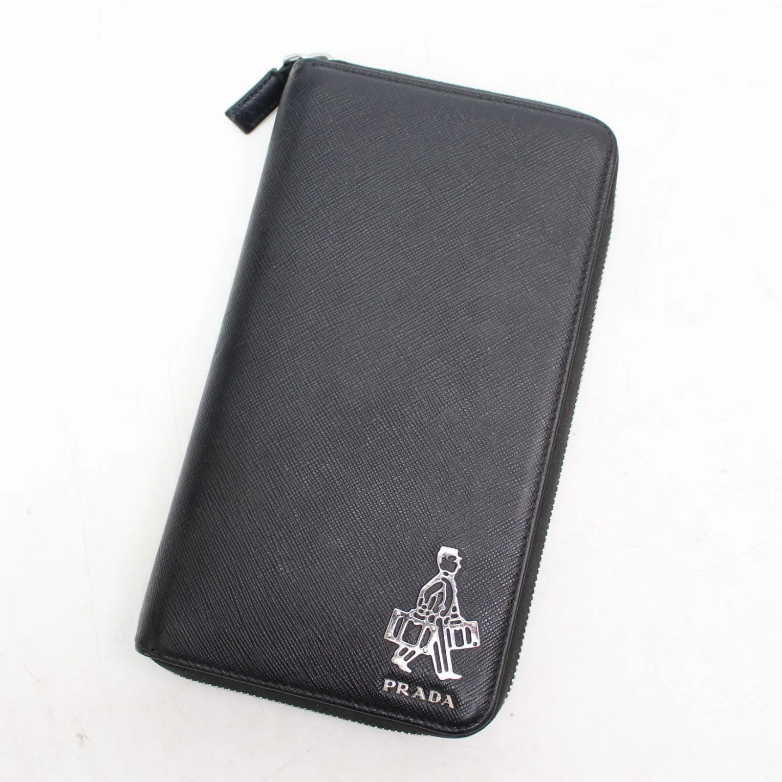 東京都中央区にて PRADA プラダ×PORTER ポーター ラウンドファスナー長財布 ブラックレザー  を出張買取させて頂きました。