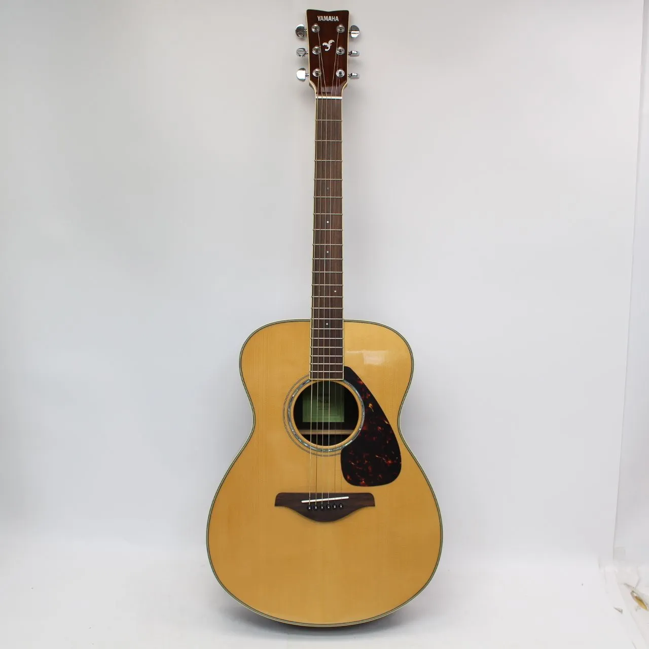 東京都渋谷区にて YAMAHA アコースティックギター FS830 2017年製 を出張買取させて頂きました。