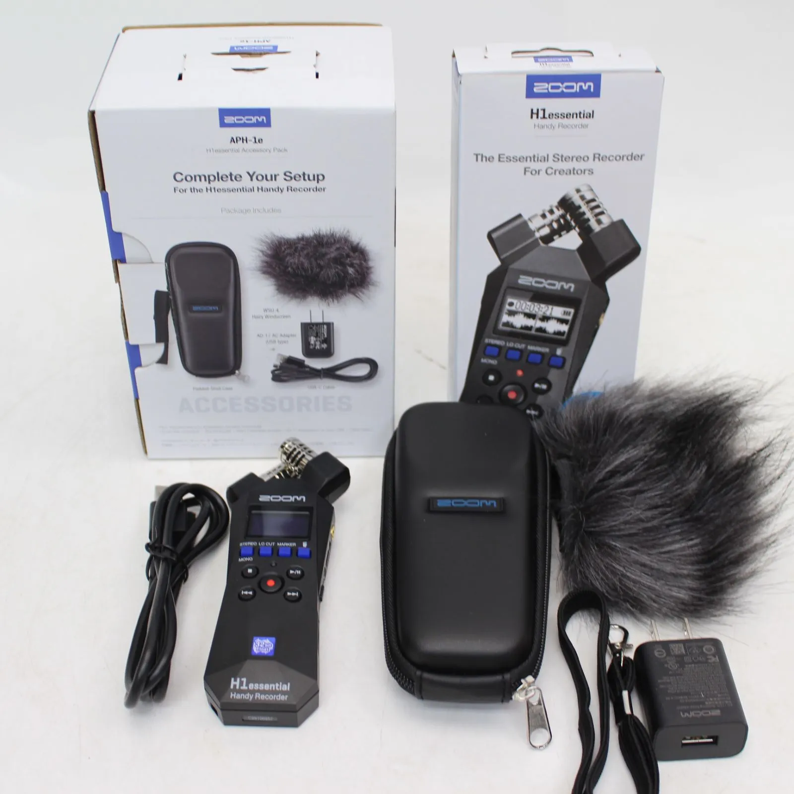 埼玉県春日部市にて ZOOM ハンディレコーダー H1essential ＆ ZOOM H1essential専用 アクセサリパッケージ APH-1e 計2点セット  を出張買取させて頂きました。