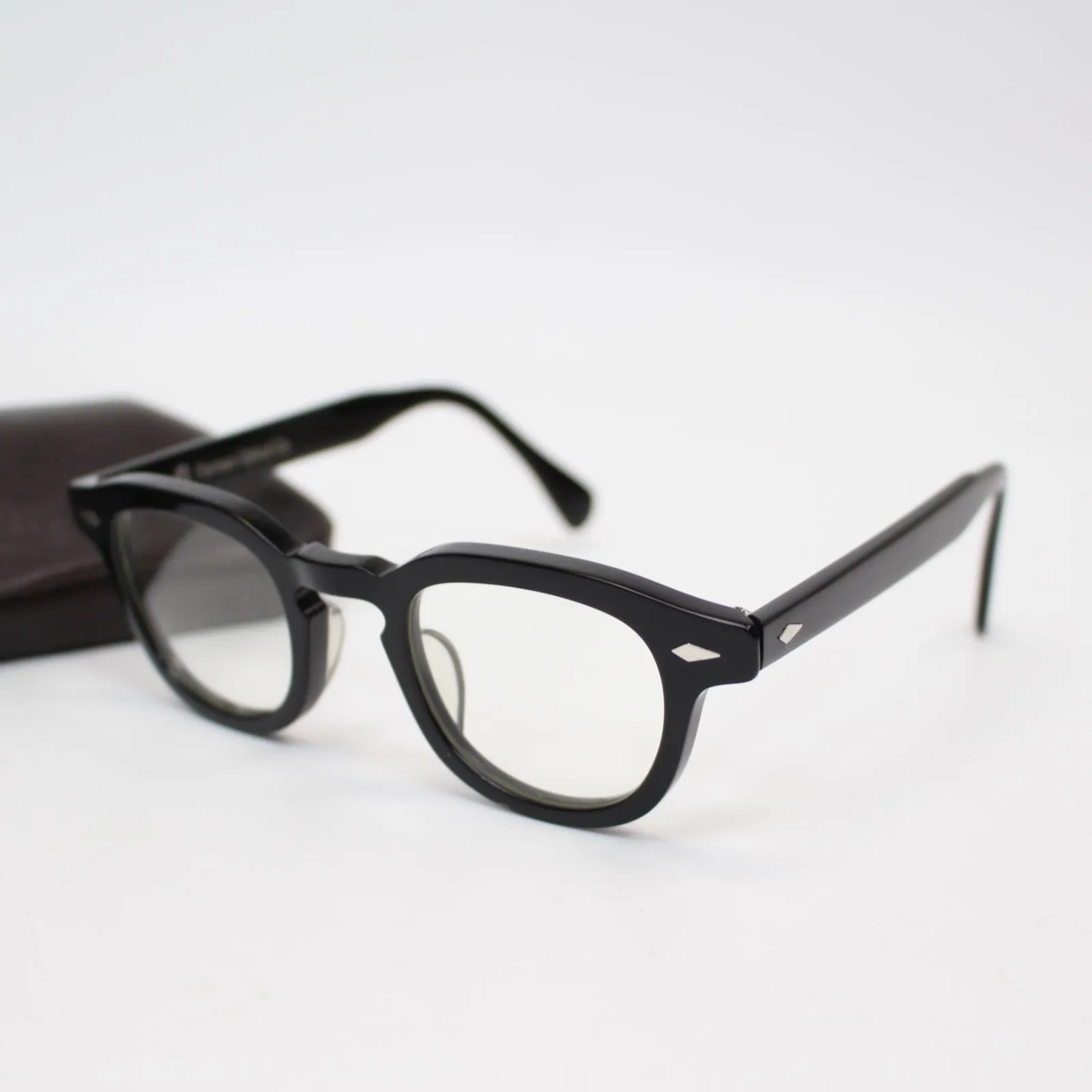 東京都国立市にて ハーマンオプティカル 度無レンズ 眼鏡  ワリス  を出張買取させて頂きました。