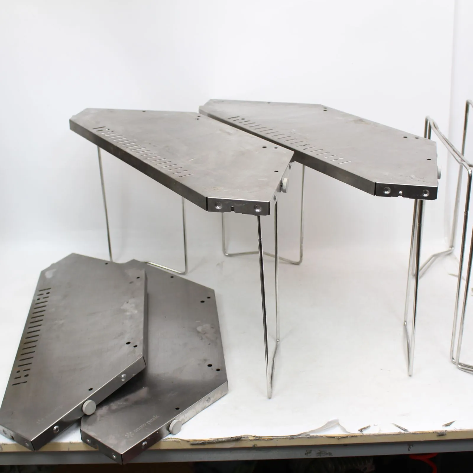 東京都大田区にて スノーピーク ジカロテーブル ST-050  を出張買取させて頂きました。