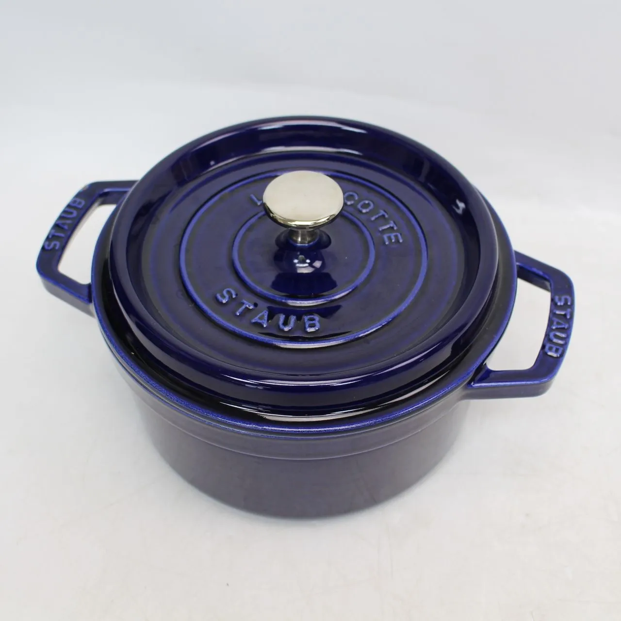 東京都板橋区にて ストウブ【Staub】 ピコ・ココット ラウンド 20cm    を出張買取させて頂きました。