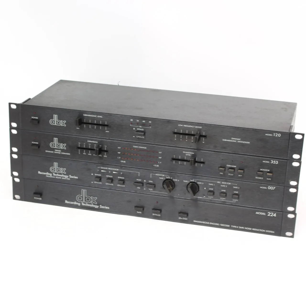 東京都荒川区にて dbx オーディオ機器 224/353/120/007 セット  を出張買取させて頂きました。