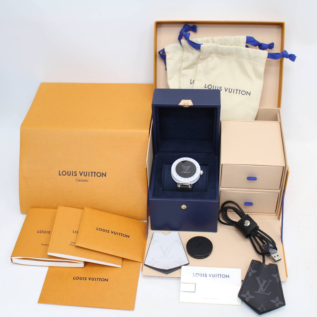 神奈川県横浜市戸塚区にて ルイヴィトン メンズ腕時計 多機能スマートウォッチ QA080 タンブール ホライゾンV2  を出張買取させて頂きました。