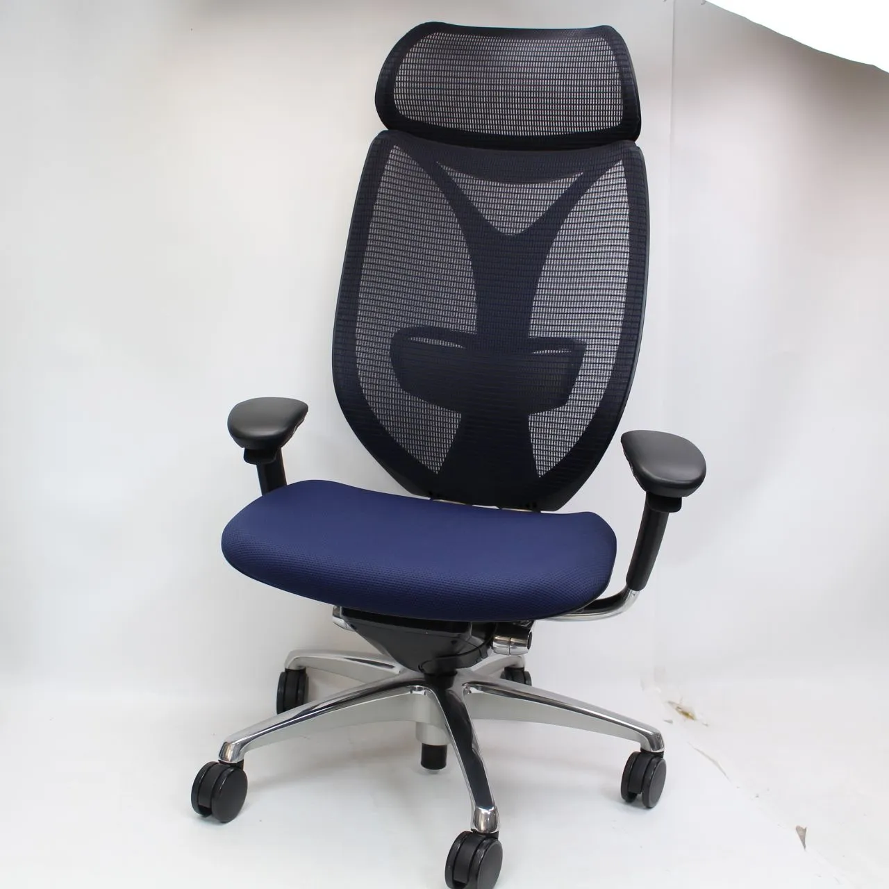 埼玉県坂戸市にて オカムラ オフィスチェア サブリナ スマートオペレーション 可動肘 エクストラハイバック C885BR FSZ4  を出張買取させて頂きました。