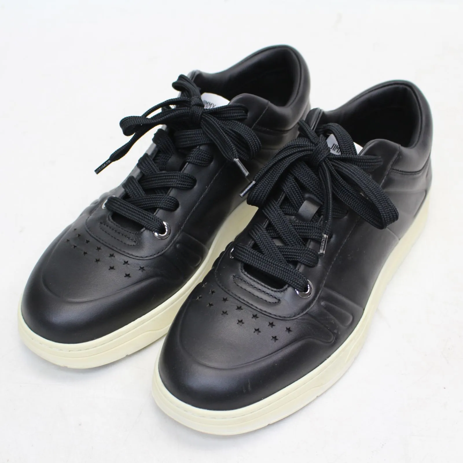 埼玉県さいたま市にて ジミーチュウ オールレザー スニーカー HAWAII/M  を出張買取させて頂きました。