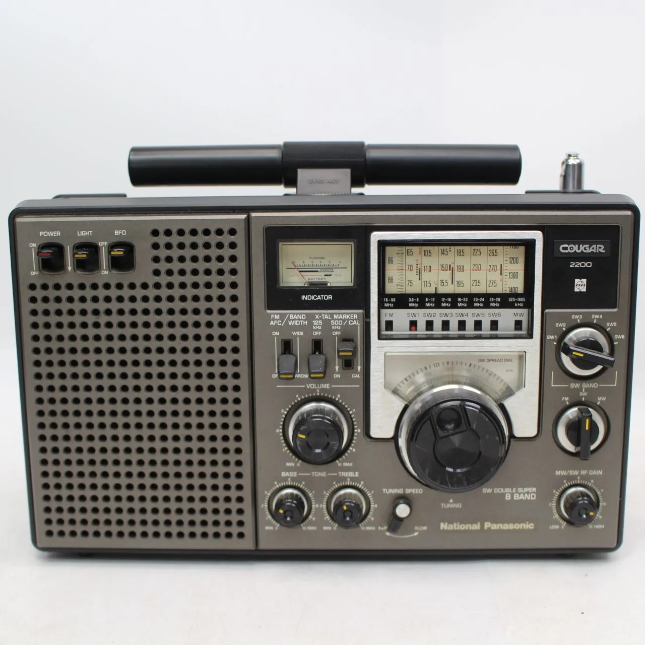 東京都墨田区にて ナショナル  8バンドラジオ クーガー2200 RF-2200  を出張買取させて頂きました。