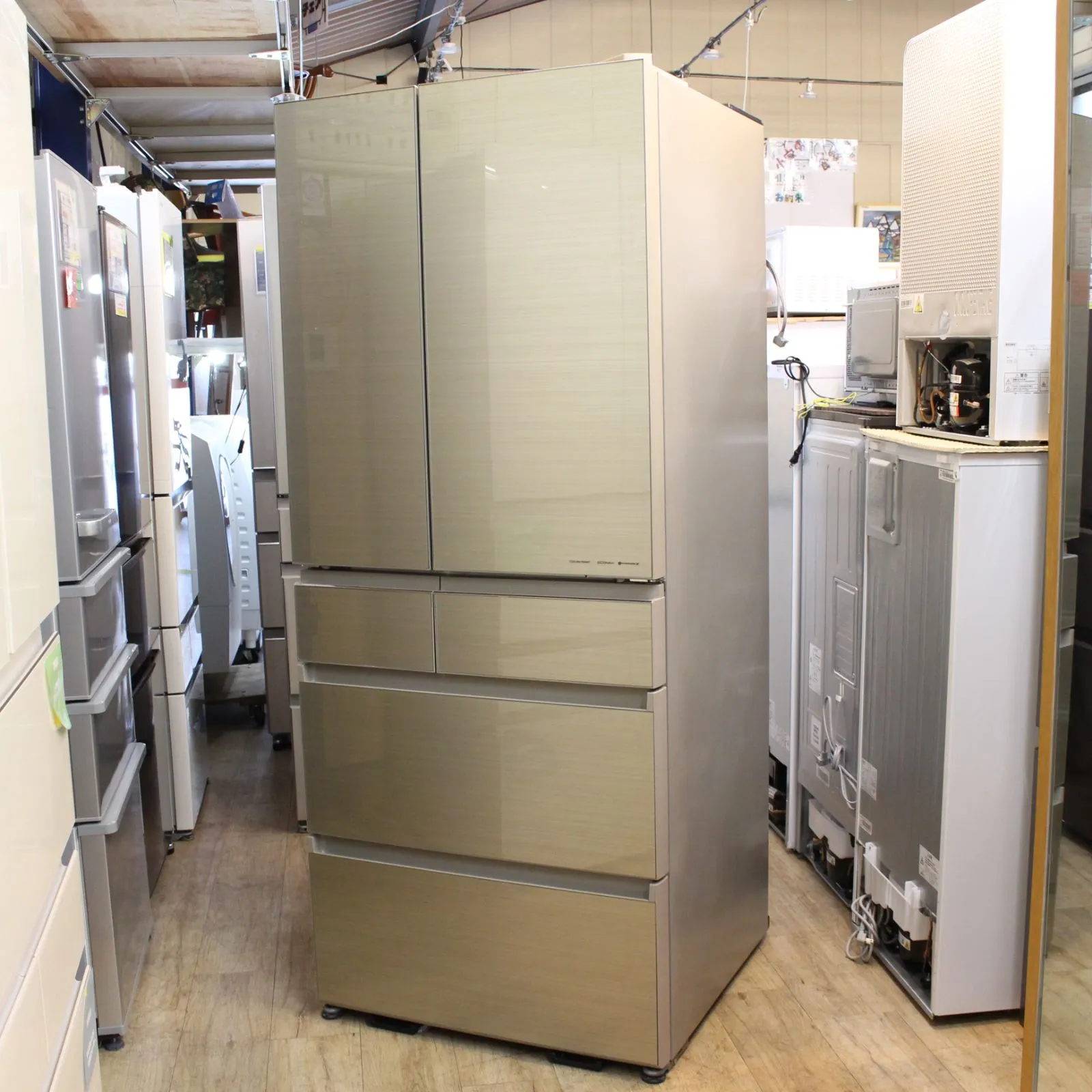 東京都世田谷区にて パナソニック 冷蔵庫 NR-F655HPX 2020年製 を出張買取させて頂きました。