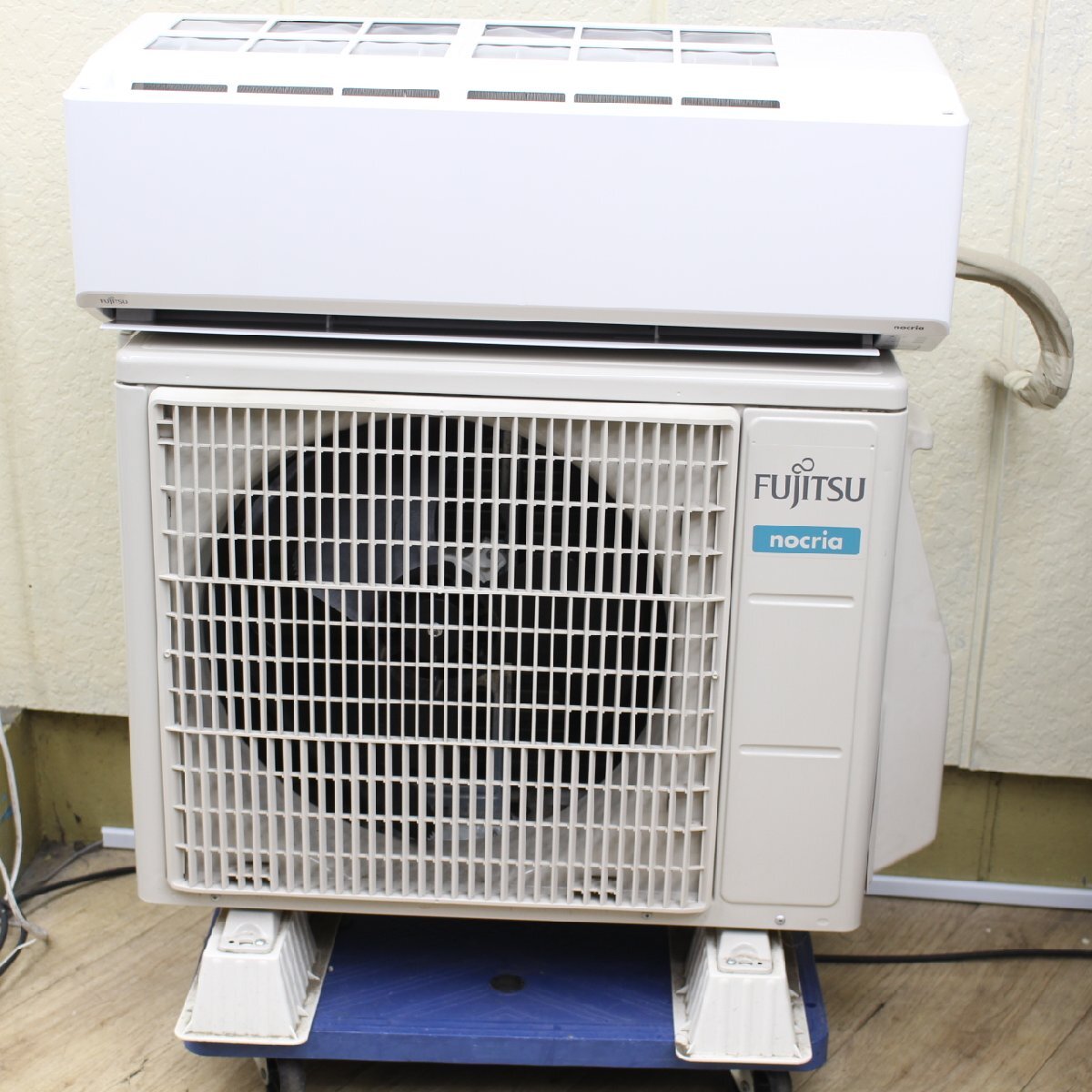 東京都調布市にて 富士通 ルームエアコン AS-C221LHK-W 2021年製 を出張買取させて頂きました。