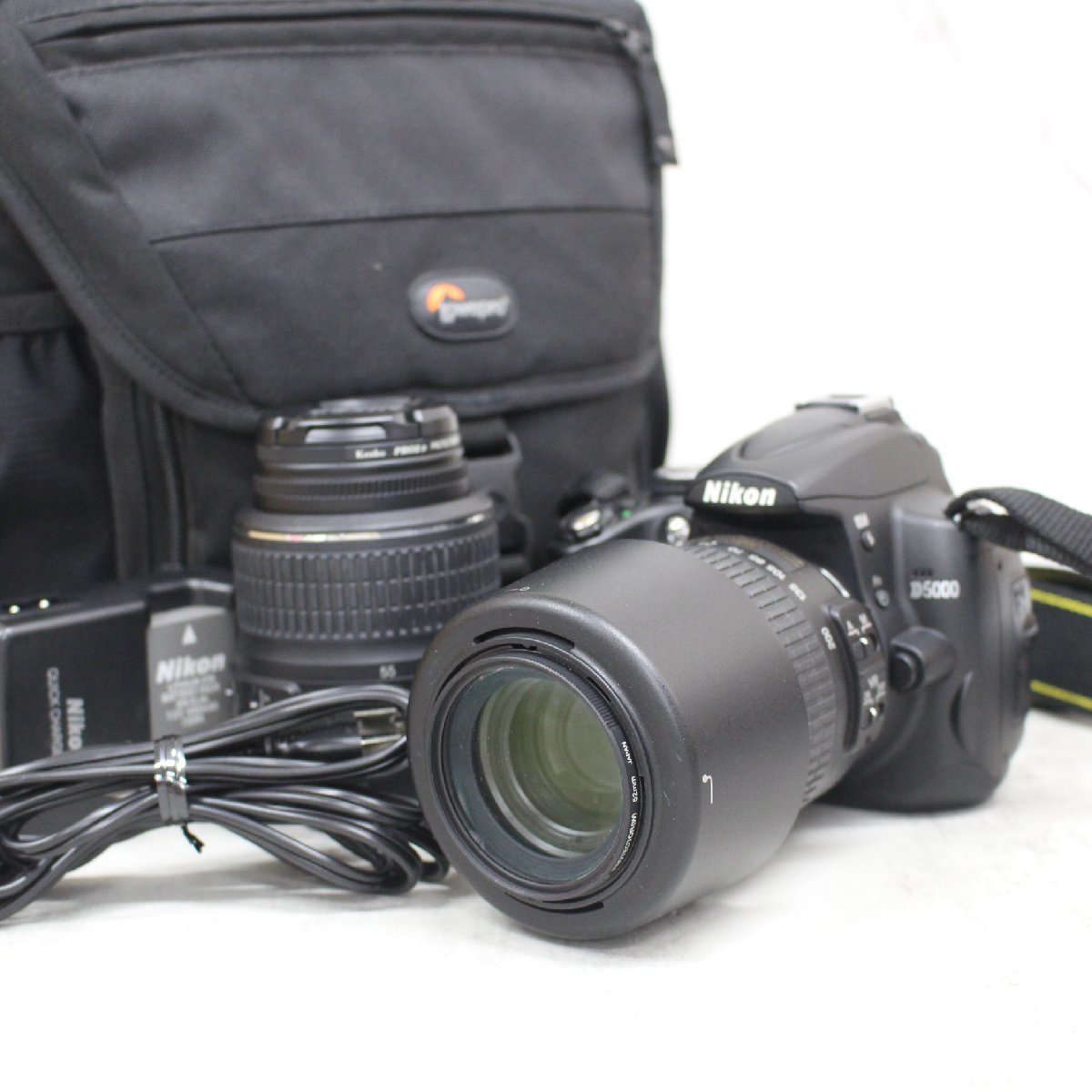 東京都渋谷区にて Nikon デジタル一眼レフカメラ D5000  を出張買取させて頂きました。