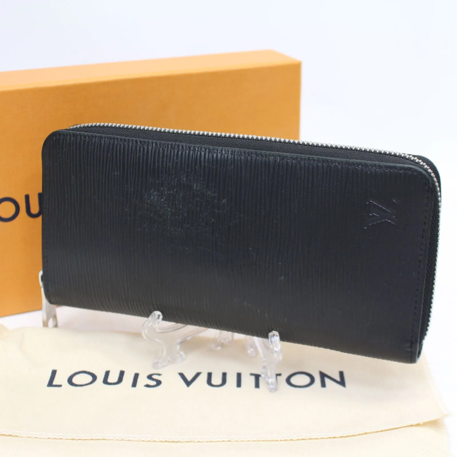 ルイヴィトン 長財布 エピ ジッピーウォレット ヴェルティカル　M60965 LOUIS VUITTON ルイ ヴィトン ジッピーウォレット・ヴェル