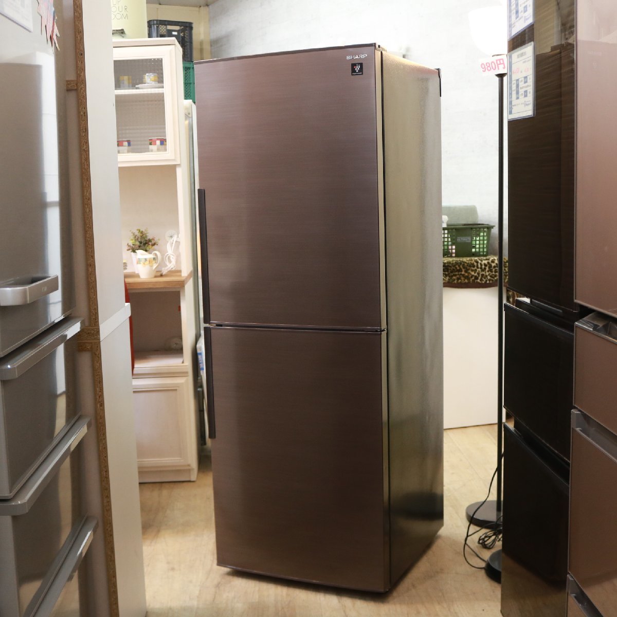 横浜市鶴見区にて シャープ 冷蔵庫 SJ-PD28F-T 2020年製 を出張買取させて頂きました。