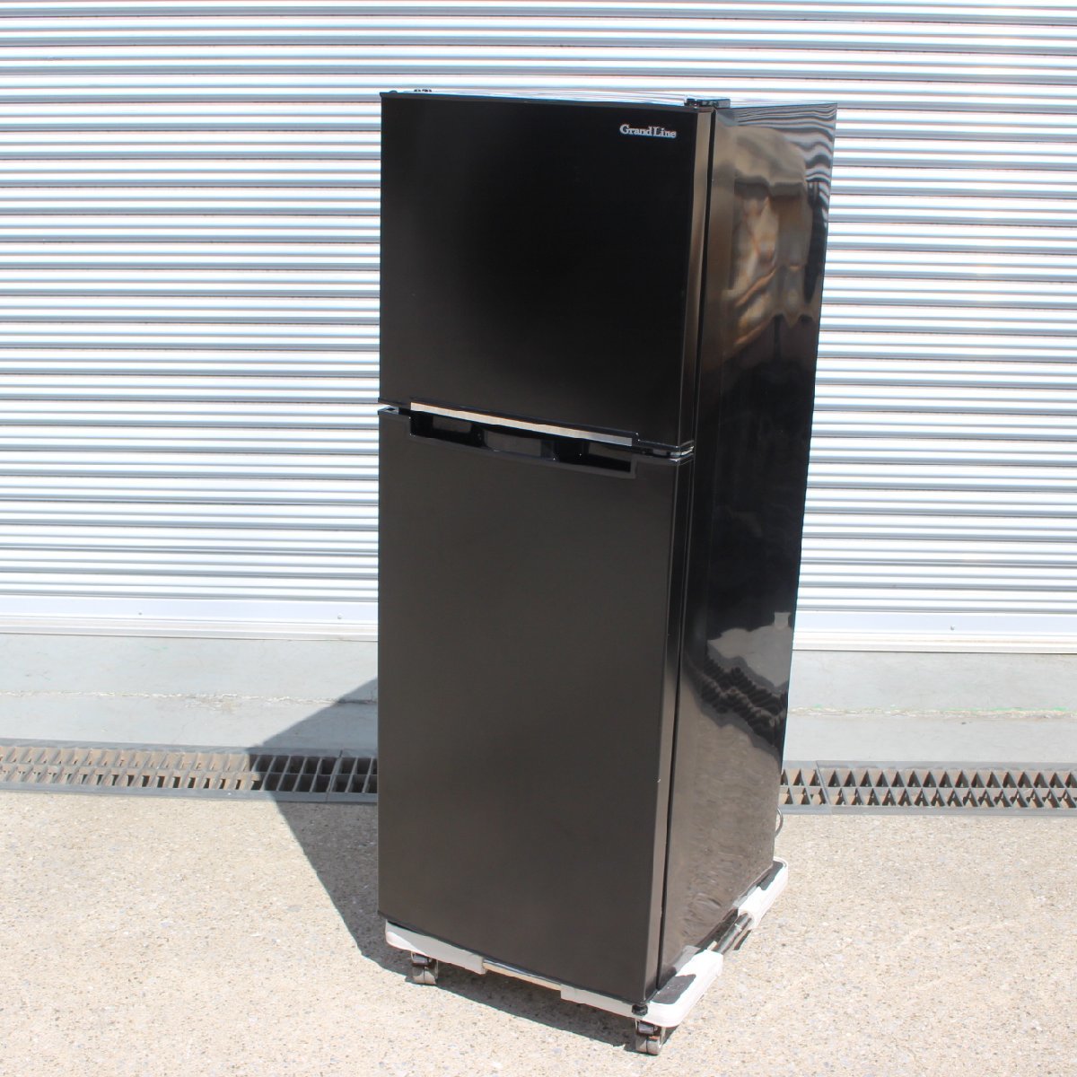 東京都練馬区にて A-stage Grand Line 冷蔵庫 ARM-138L02BK 2020年製 を出張買取させて頂きました。