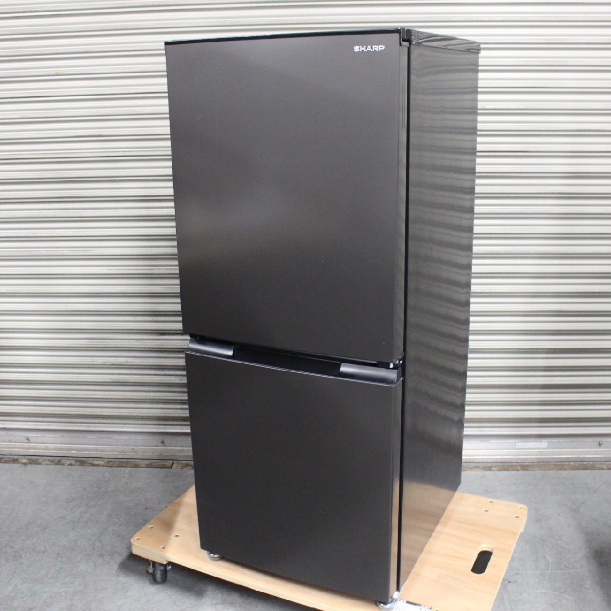 東京都豊島区にて シャープ 冷蔵庫 SJ-D15H-H 2022年製 を出張買取させて頂きました。