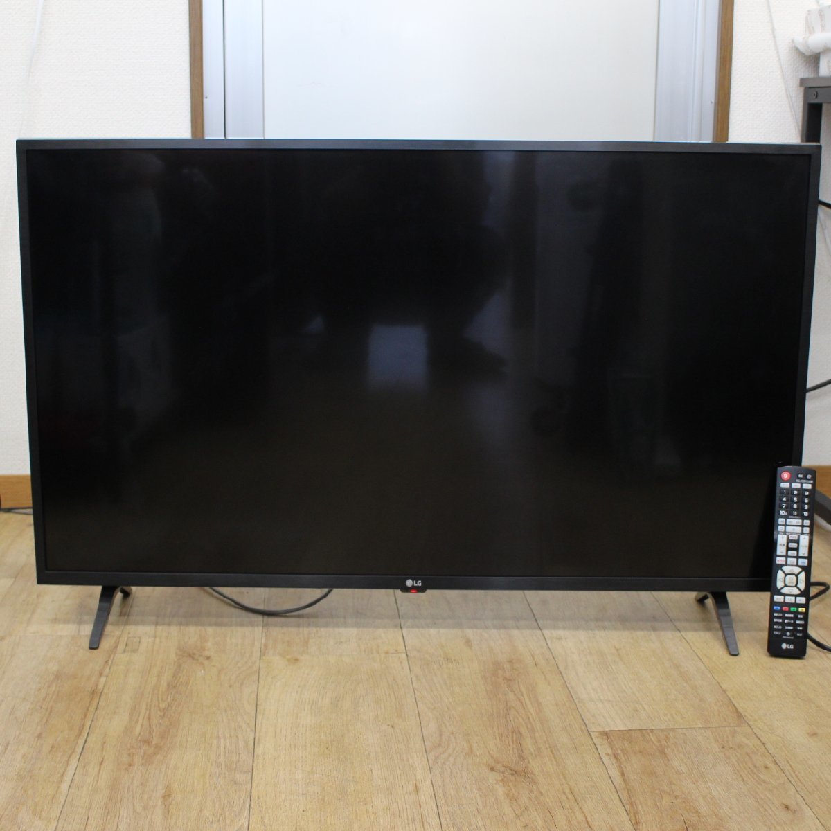 横浜市南区にて エルジー 4K液晶テレビ 43UM7300EJA 2020年製 を出張 