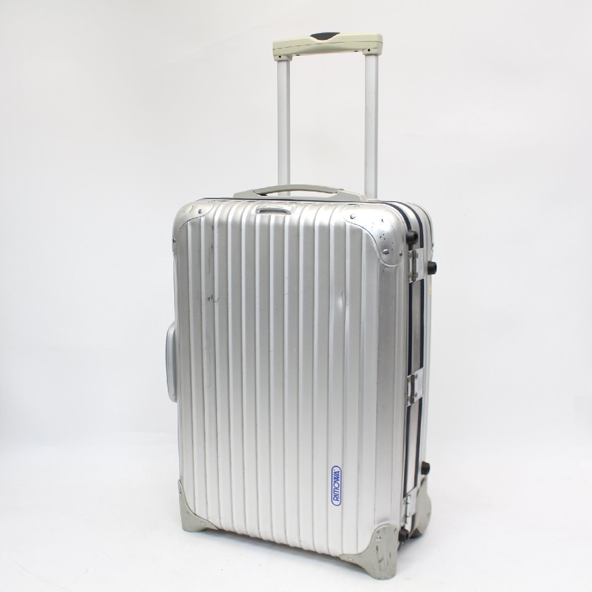 東京都武蔵村山市にて リモワ スーツケース 青ロゴ TOPAS トパーズ 32L  を出張買取させて頂きました。