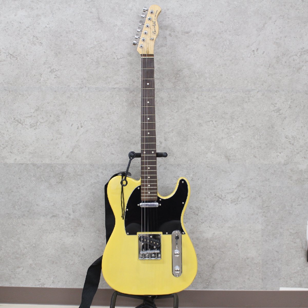 東京都世田谷区にて バッカス  エレキギター ユニバースシリーズ  を出張買取させて頂きました。