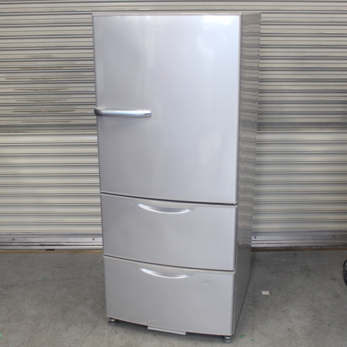 川崎市高津区にて アクア 冷蔵庫 AQR-271D 2016年製 を出張買取させて頂きました。