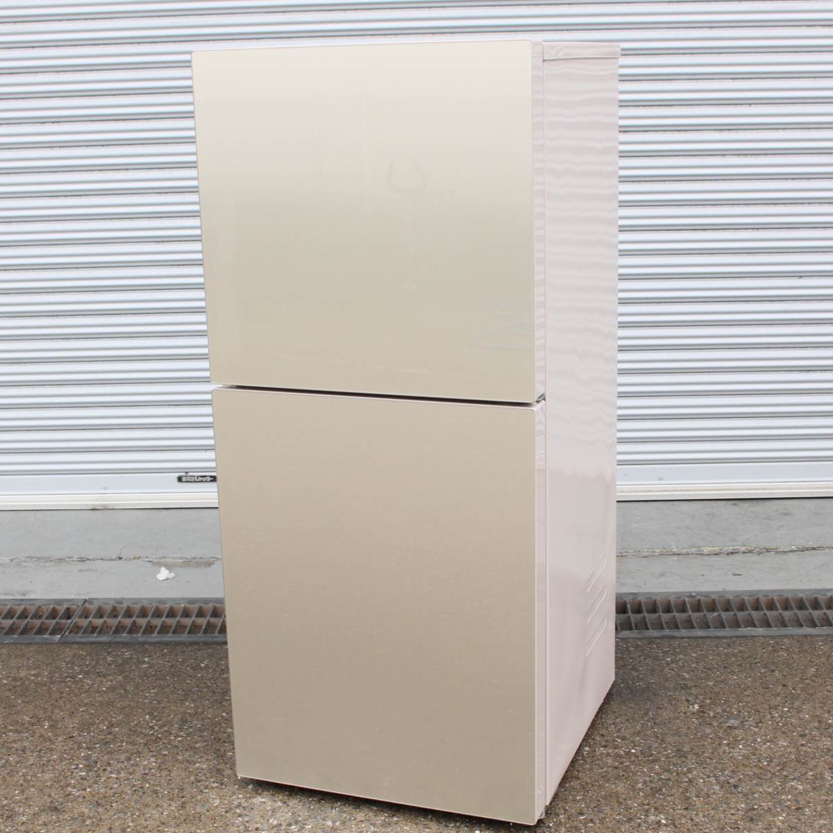 東京都中央区にて ツインバード 冷蔵庫 KHR-EJ15 2019年製 を出張買取させて頂きました。