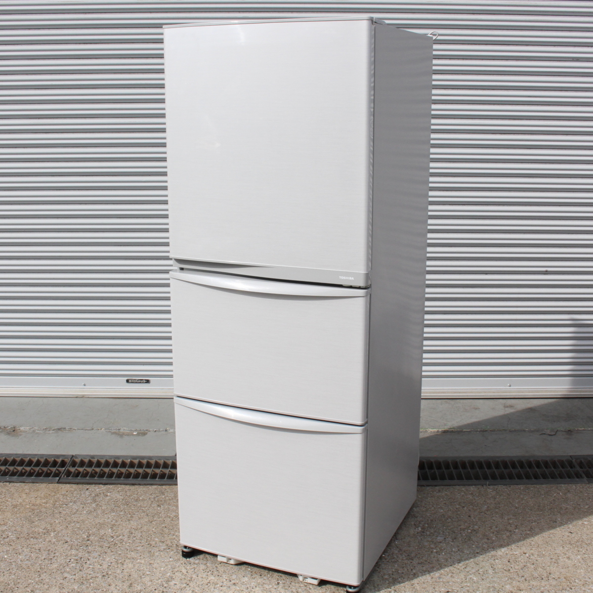 東京都渋谷区にて 東芝 ノンフロン冷凍冷蔵庫 GR-E34N 2014年製 を出張買取させて頂きました。