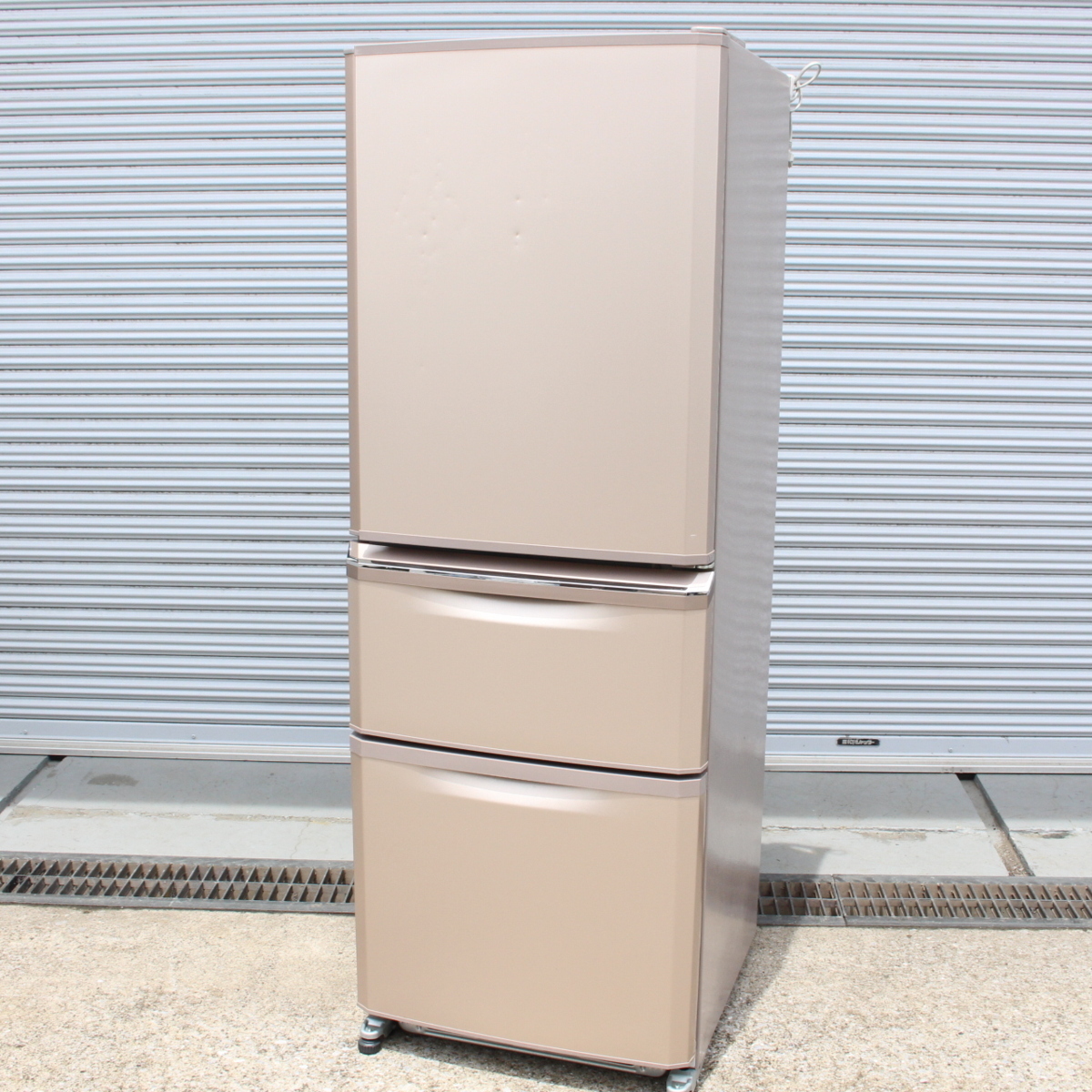 川崎市幸区にて 三菱 MITSUBISHI 冷凍冷蔵庫 MR-C34A-P 2017年製 を出張買取させて頂きました。