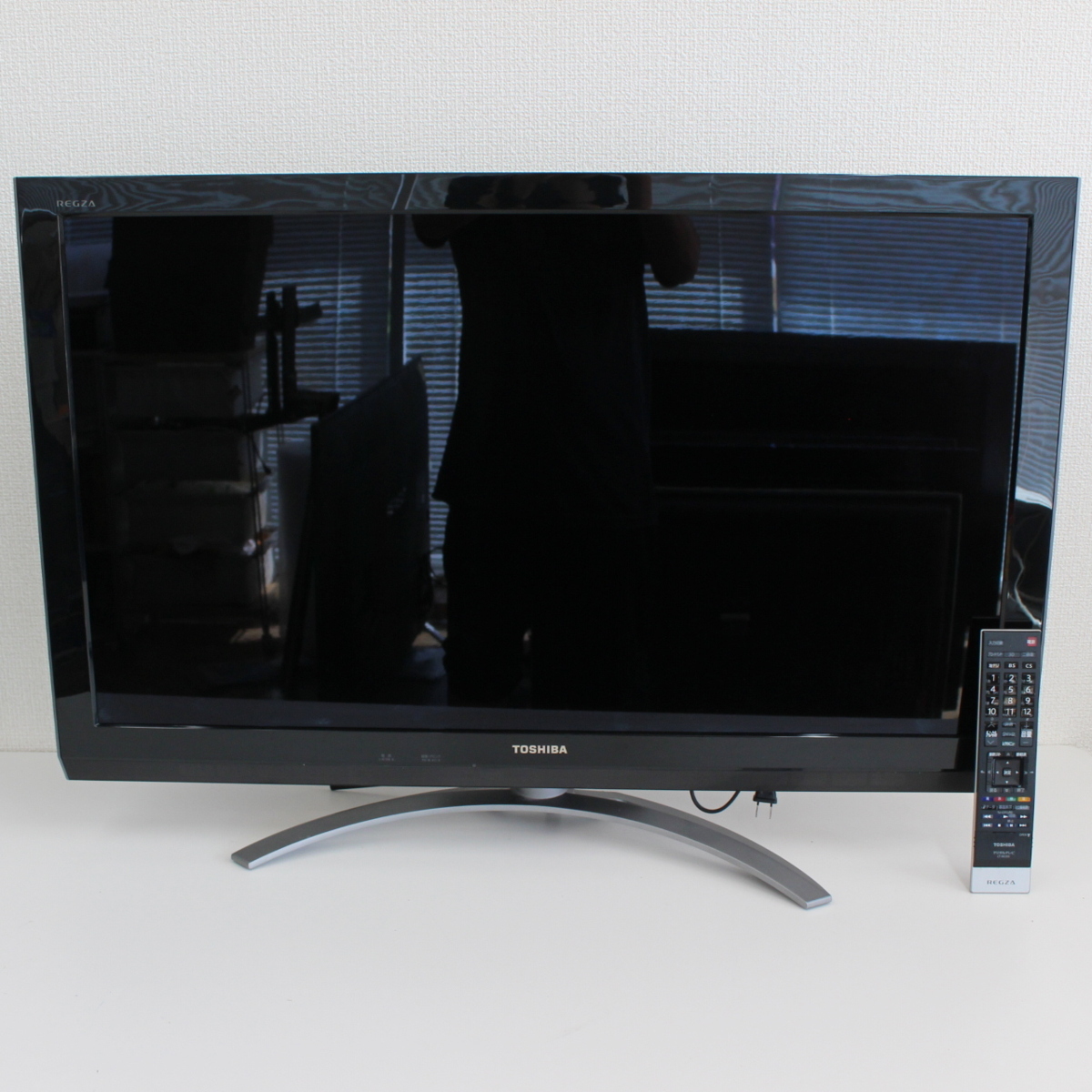 横浜市瀬谷区にて 東芝  液晶テレビ 37ZP3 2011年製 を出張買取させて頂きました。