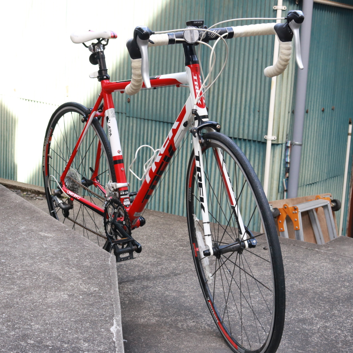 横浜市鶴見区にて TREK Oneシリーズ ロードバイク Shimano Sora 9Speed/Tiagra  を出張買取させて頂きました。