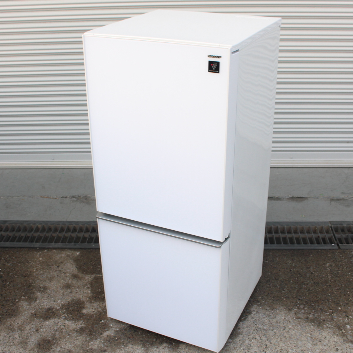 東京都町田市にて シャープ ノンフロン冷凍冷蔵庫 SJ-GD14C 2017年製 を出張買取させて頂きました。