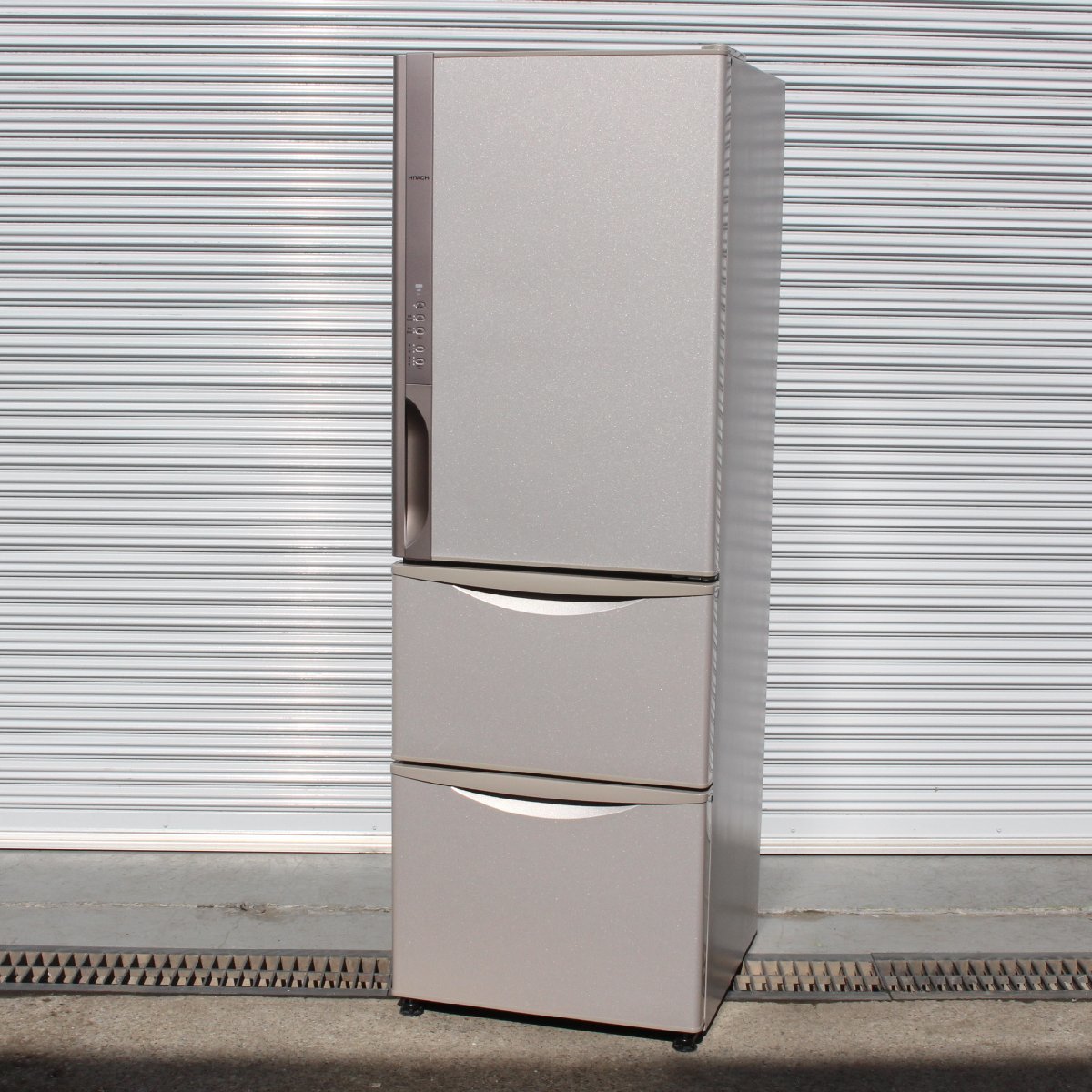東京都文京区にて 日立 ノンフロン冷凍冷蔵庫 R-K380GV(T) 2016年製 を出張買取させて頂きました。