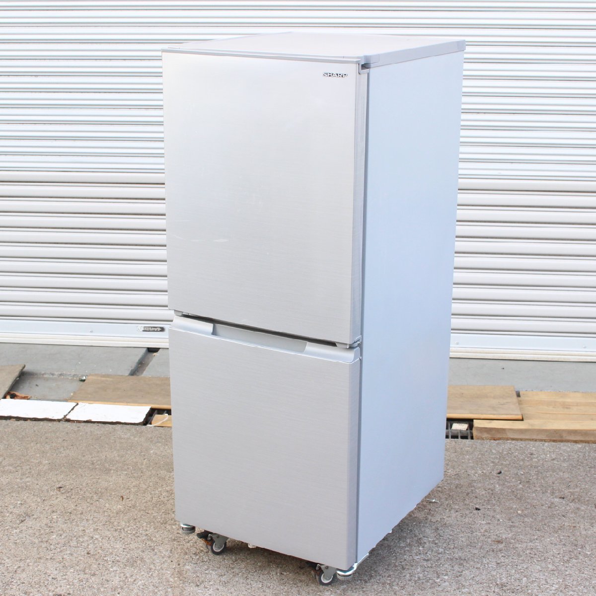 横浜市西区にて シャープ 2ドアノンフロン冷凍冷蔵庫 SJ-D15G-S 2020年製 を出張買取させて頂きました。
