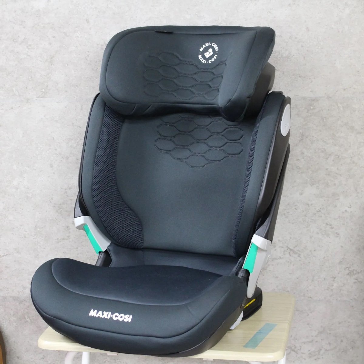 マキシコシ Kore Pro i-Size ジュニアシート ブラック R129 MAXI-COSI