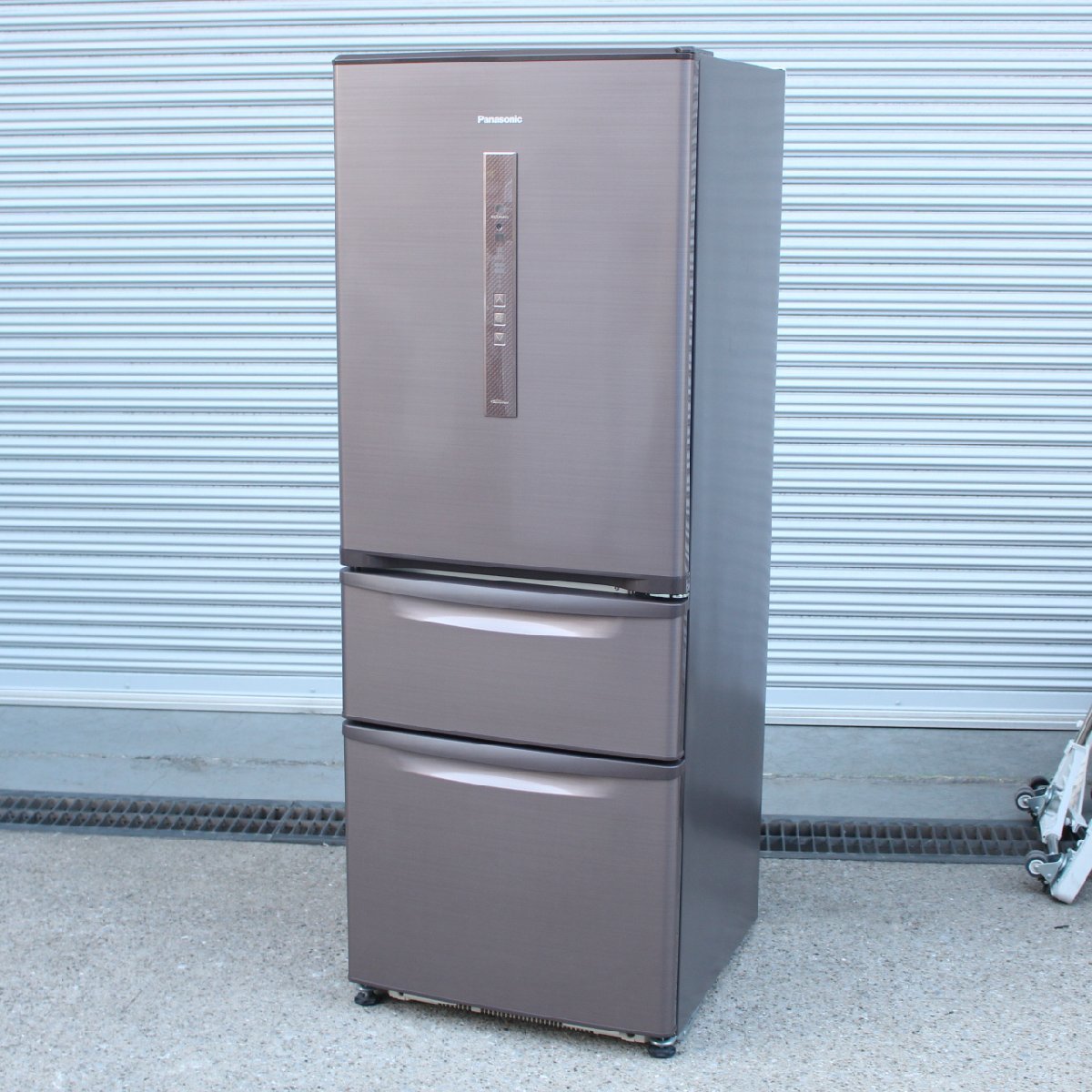川崎市多摩区にて パナソニック 冷凍冷蔵庫 NR-C32EM-T 2016年製 を出張買取させて頂きました。