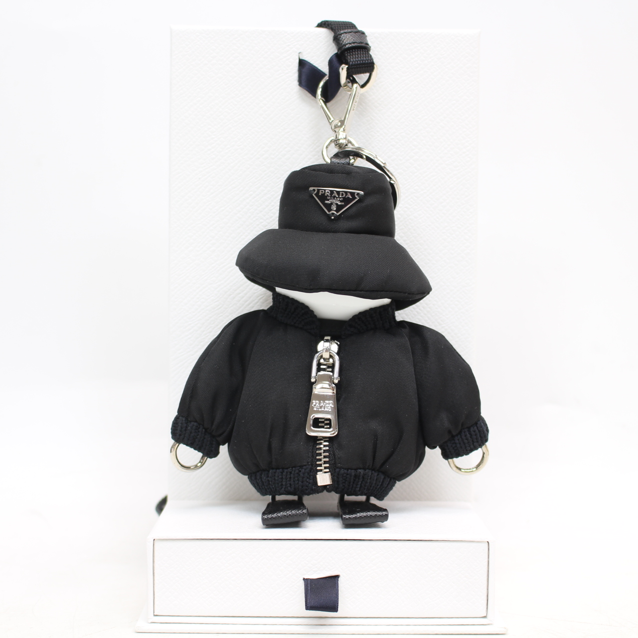 神奈川県横浜市緑区にて プラダ ソフトロボット バッグチャーム Re-Nylon  を出張買取させて頂きました。