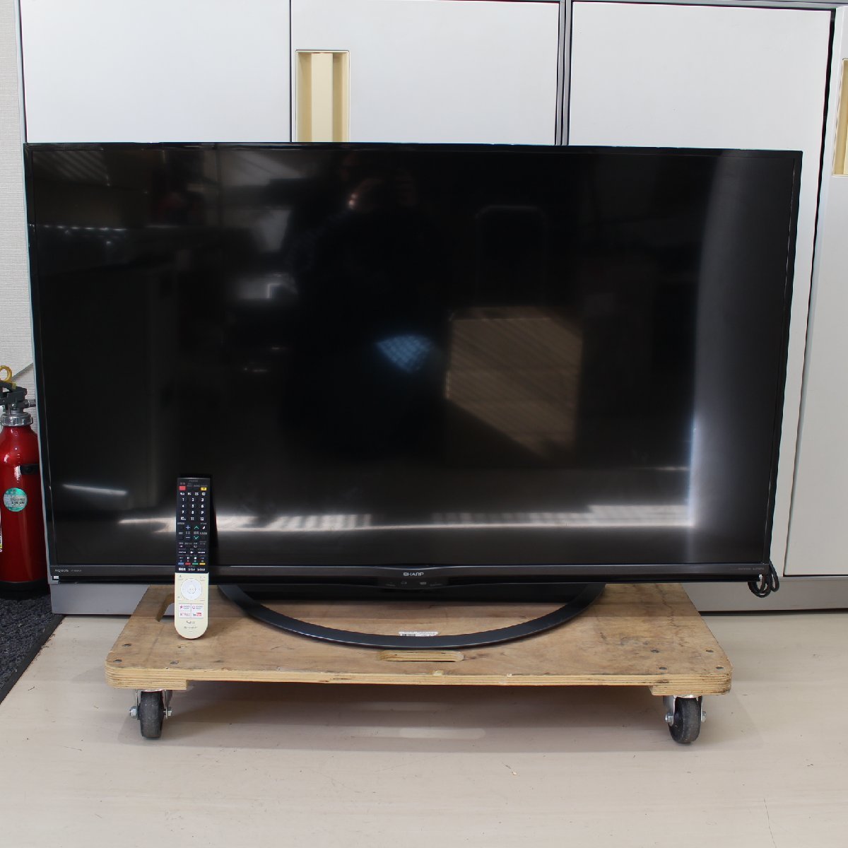クリスマスファッション 横浜市戸塚区にて シャープ 4K液晶テレビ 4T-C50AJ1 2019年製 を 液晶テレビ