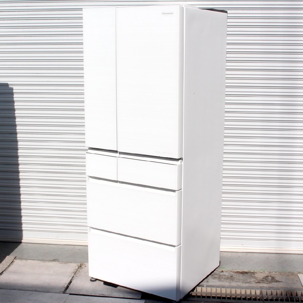 横浜市西区にて パナソニック 冷蔵庫 NR-F555HPX 2020年製 を出張買取させて頂きました。