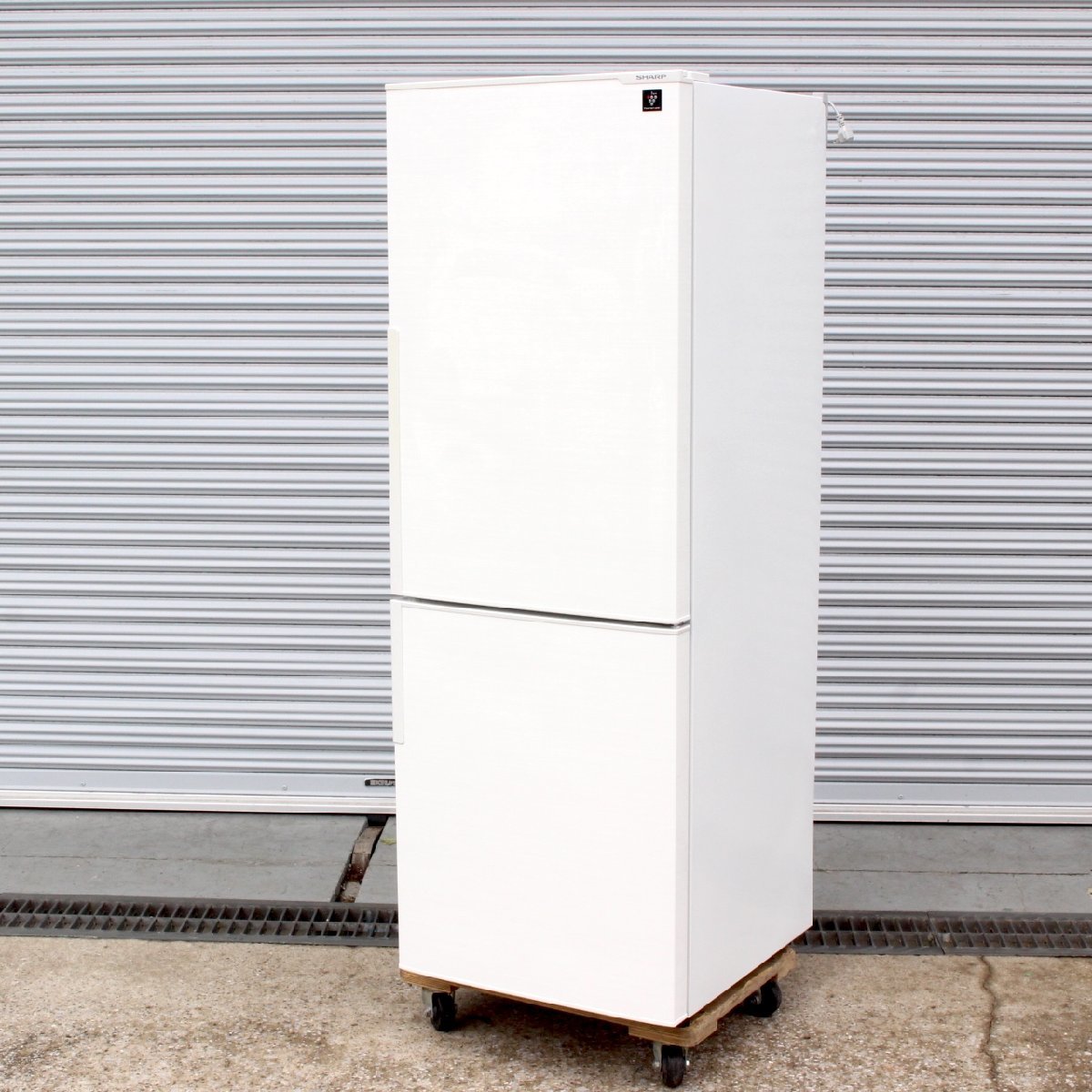 横浜市西区にて シャープ 冷蔵庫 SJ-PD27D 2018年製 を出張買取させて頂きました。