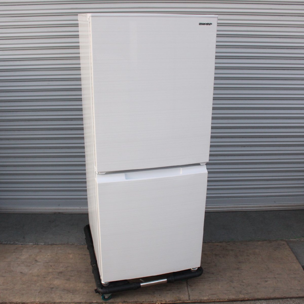 横浜市南区にて シャープ 冷蔵庫 SJ-D15G-W 2021年製 を出張買取させて頂きました。